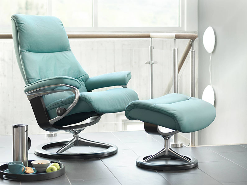STRESSLESS VIEW CHAIR IN AQUA LEATHER