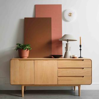 WINCHESTER WIDE SIDEBOARD