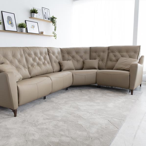 FAMA AVALON SOFA 5