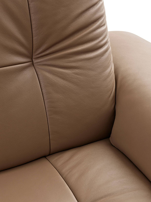 STRESSLESS MARY SOFA SEAT DETAIL