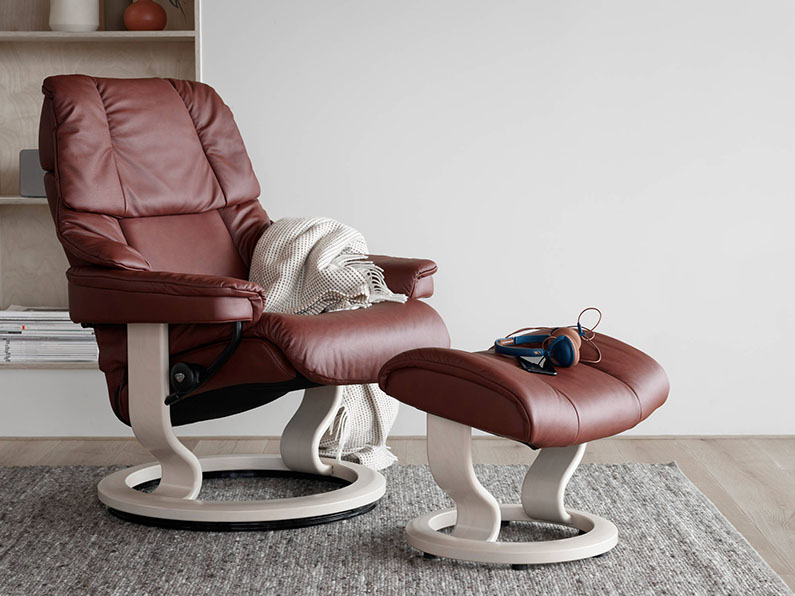 STRESSLESS RENO CHAIR RED BROWN LEATHER