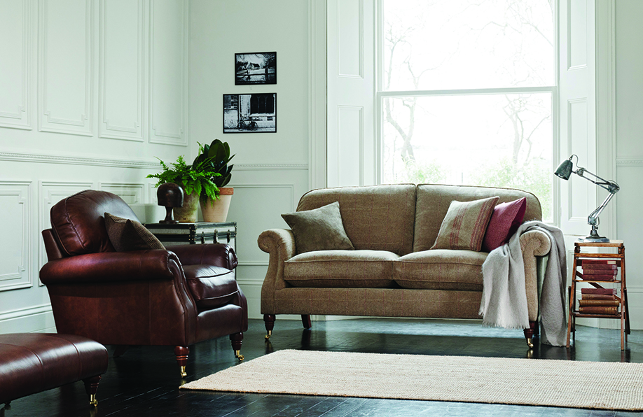 WESTBURY SOFA AND CHAIR IN FABRIC _ LEATHER