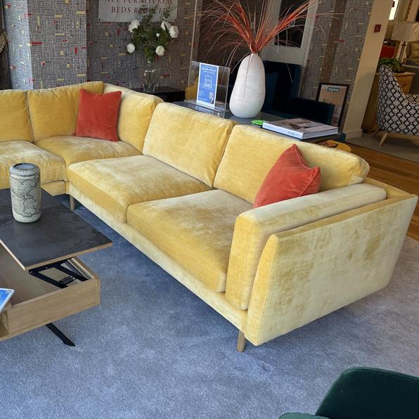 SIGGE CORNER UNIT - £2,699