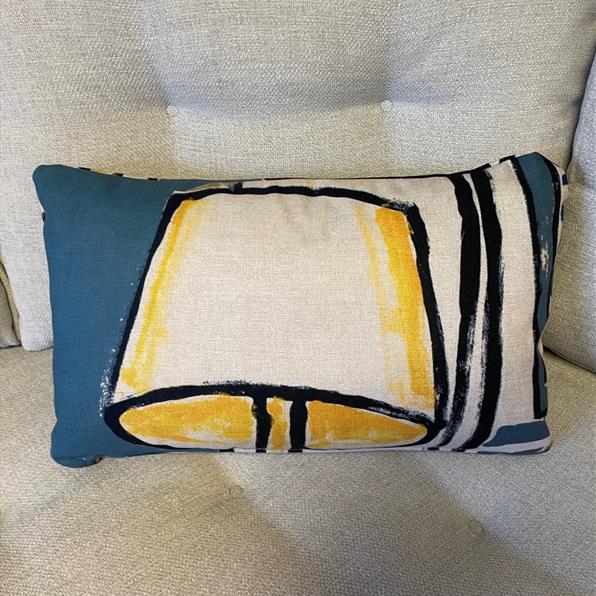 ARIANNE CUSHION DETAIL