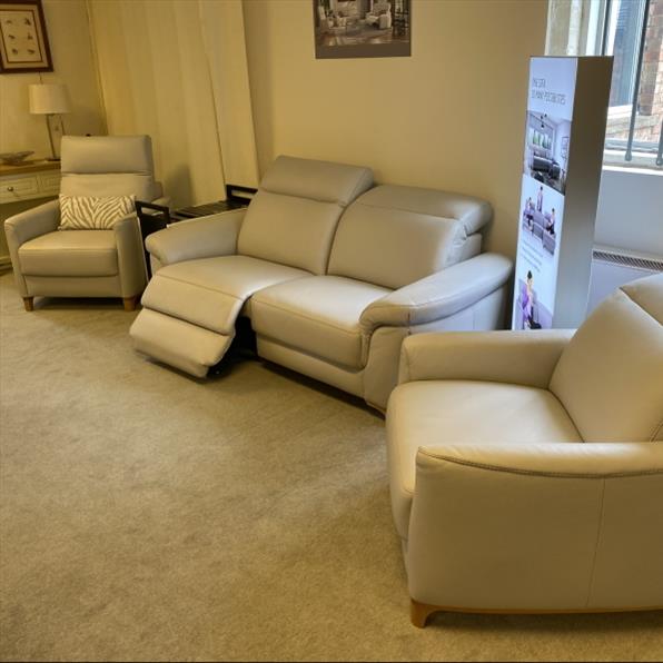 ROM BELLONA 200CM SOFA WITH LEFT-HAND-FACING POWER RECLINER + 2 80CM CHAIRS £4379