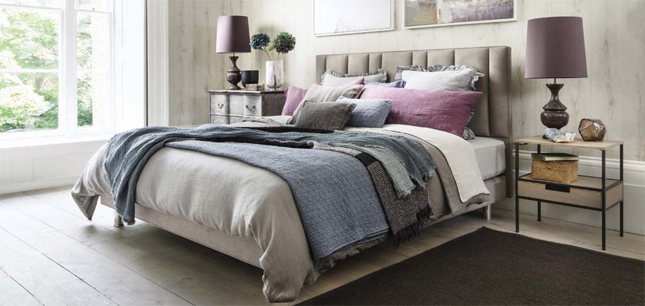 HYPNOS BED FEATURE PANEL